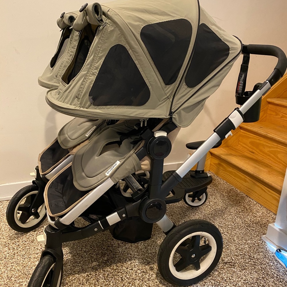 SOLD Bugaboo Donkey Duo +accessories